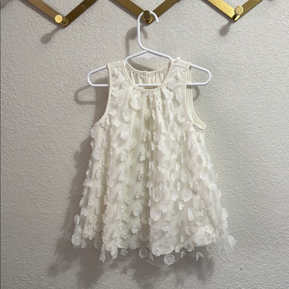 Elegant Cream Sleeveless Dress
